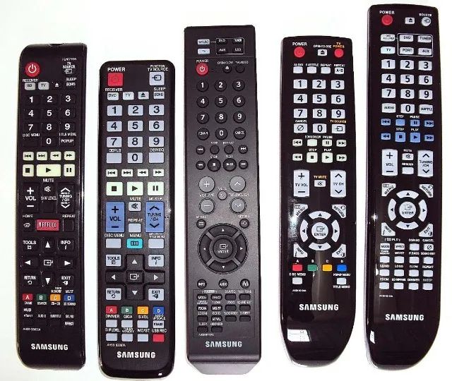 CONTROLES DE TVS E SMARTVS - Foto 2