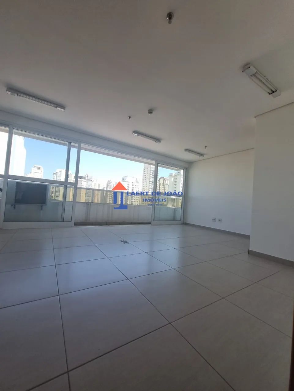 SALA COMERCIAL PARA VENDA - CAMPO BELO