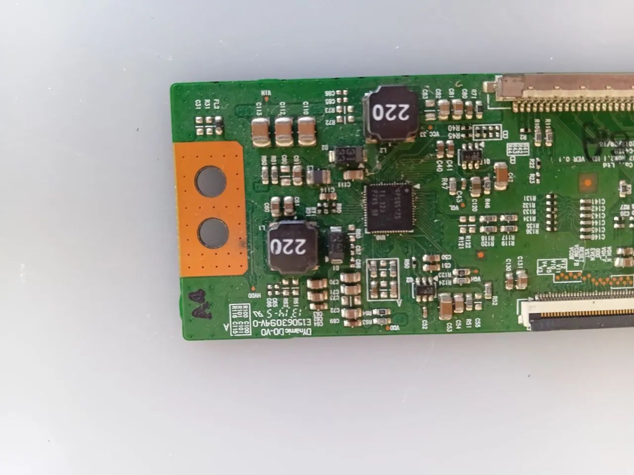 Placa T-Con 6870C-0428B LG - 32" - Usada - Foto 2