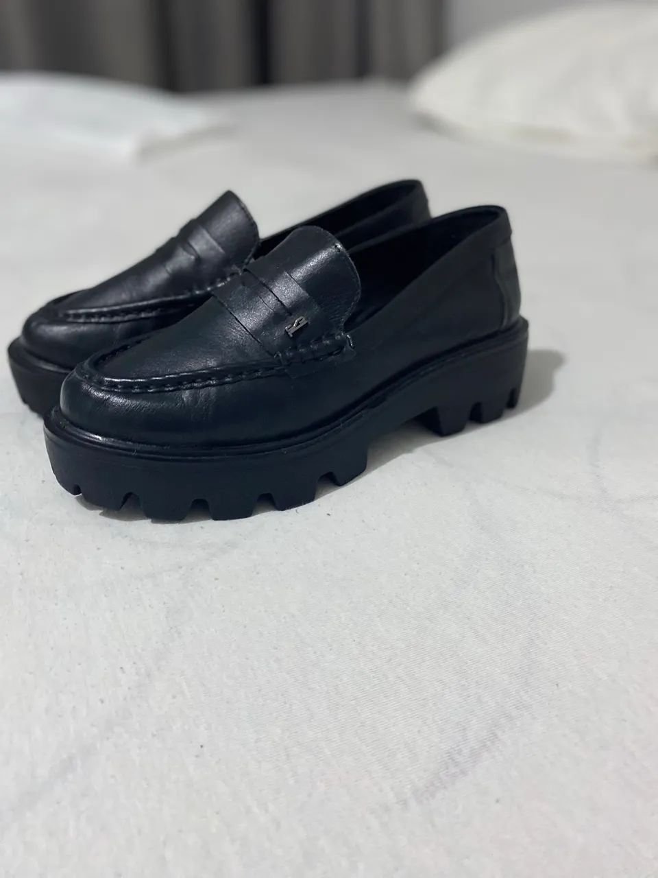 Sapato em couro Santa Lolla