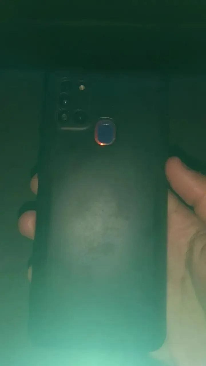 Vendo A21s (tela trincada) sem caixa - Foto 2