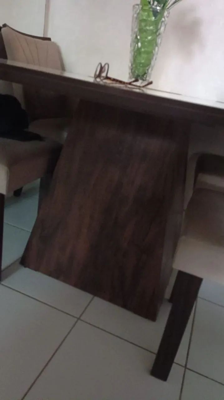 Mesa com 4 cadeiras  - Foto 2