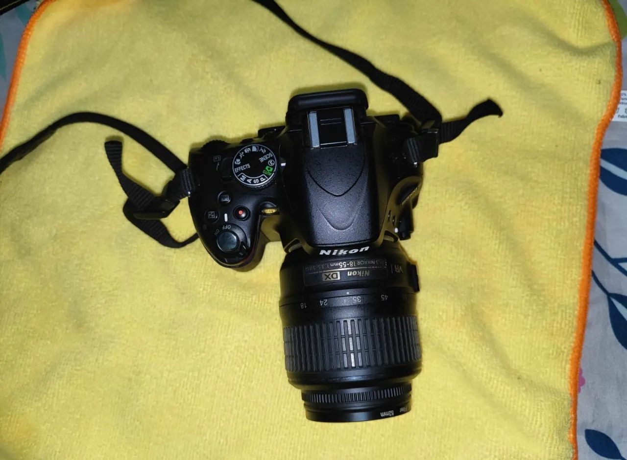 NIKON D5100