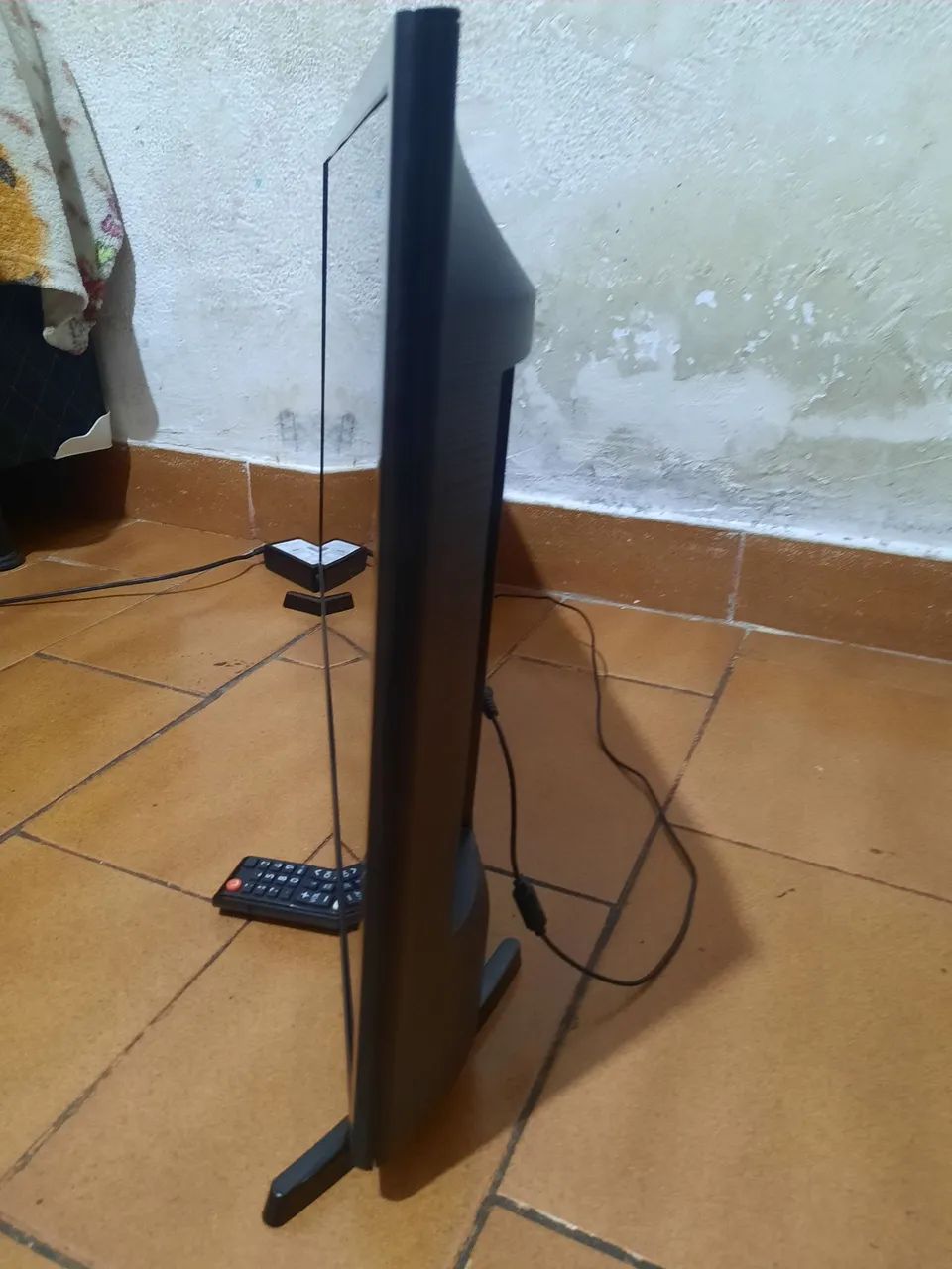 Tv Samsung  smart  32 polegada - Foto 4