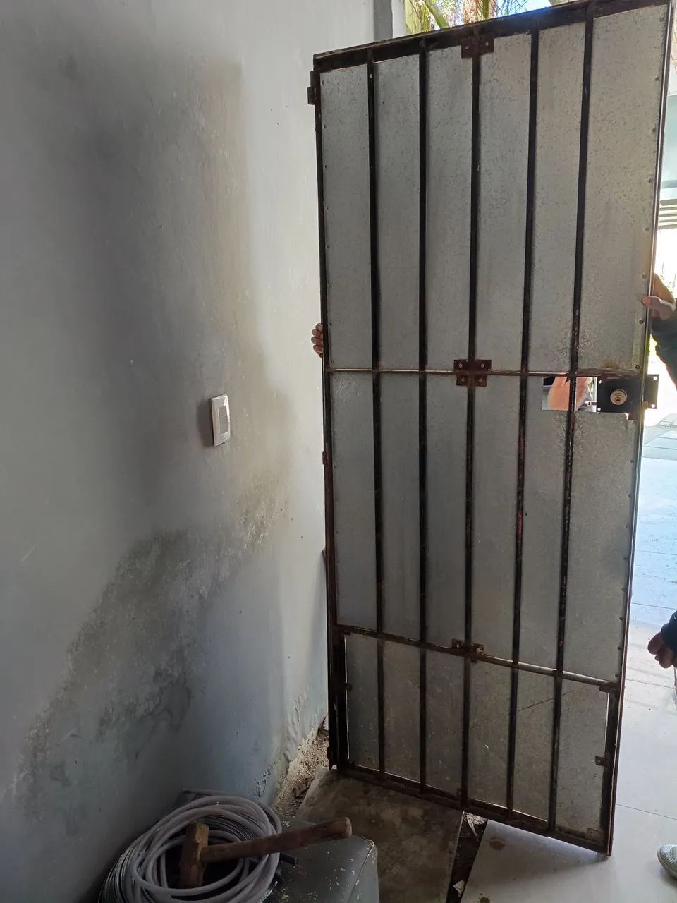 PORTÃO COM GRADE/ BARBADA - Foto 5