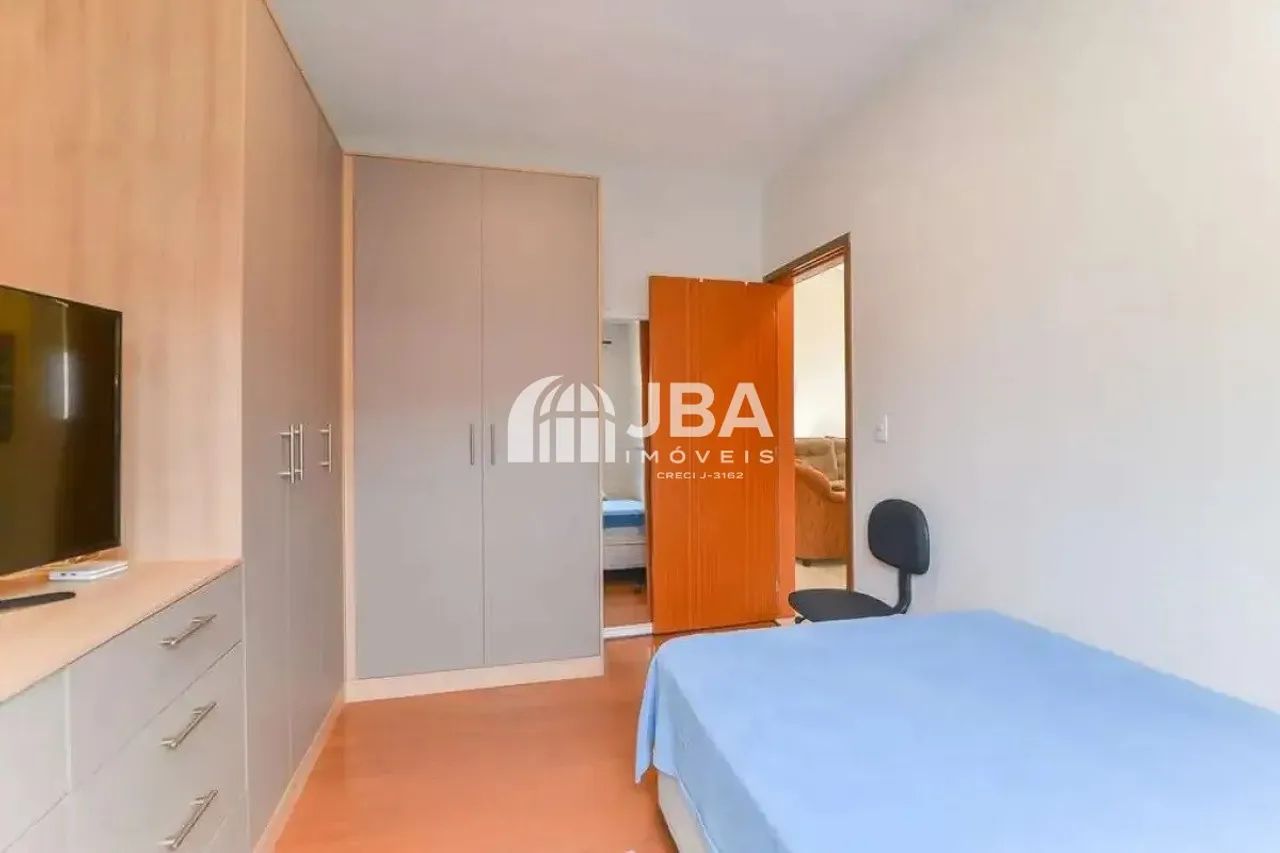 CASA TÉRREA COM MEZANINO E TERRENO. - Foto 4