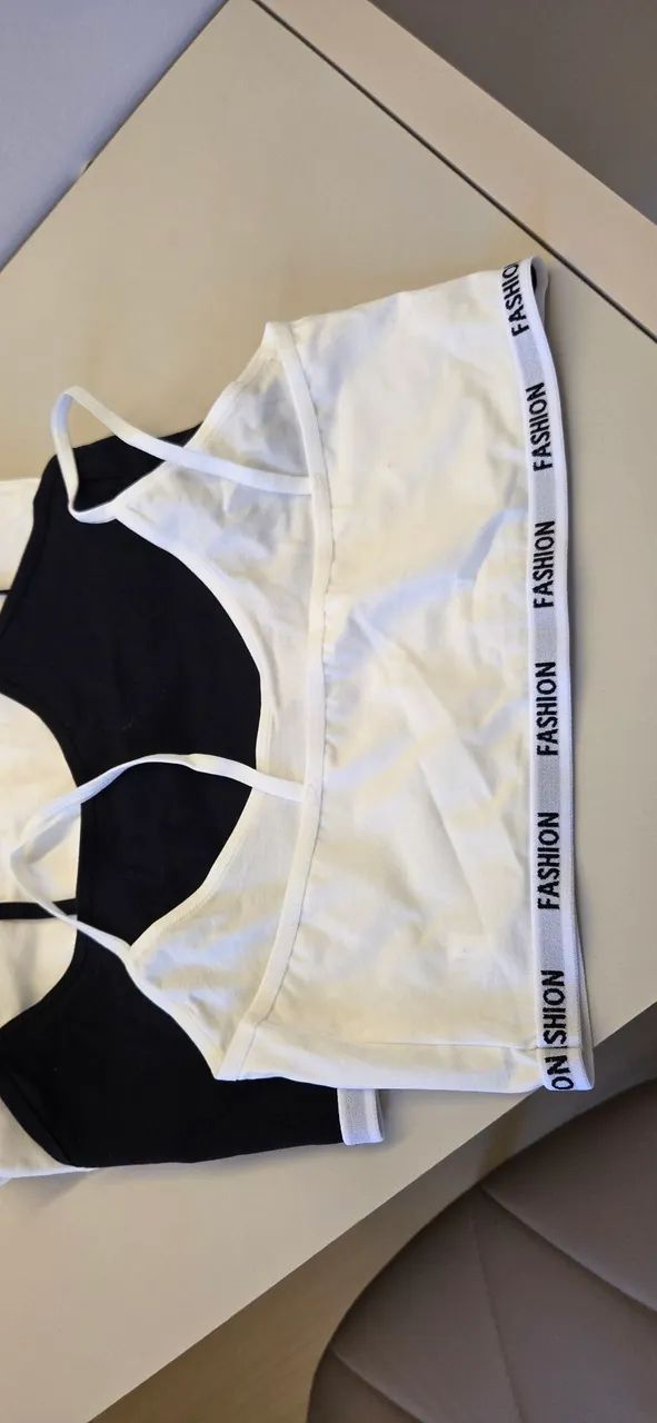 Kit de Tops de algodão preto e branco (Novos) - Foto 2