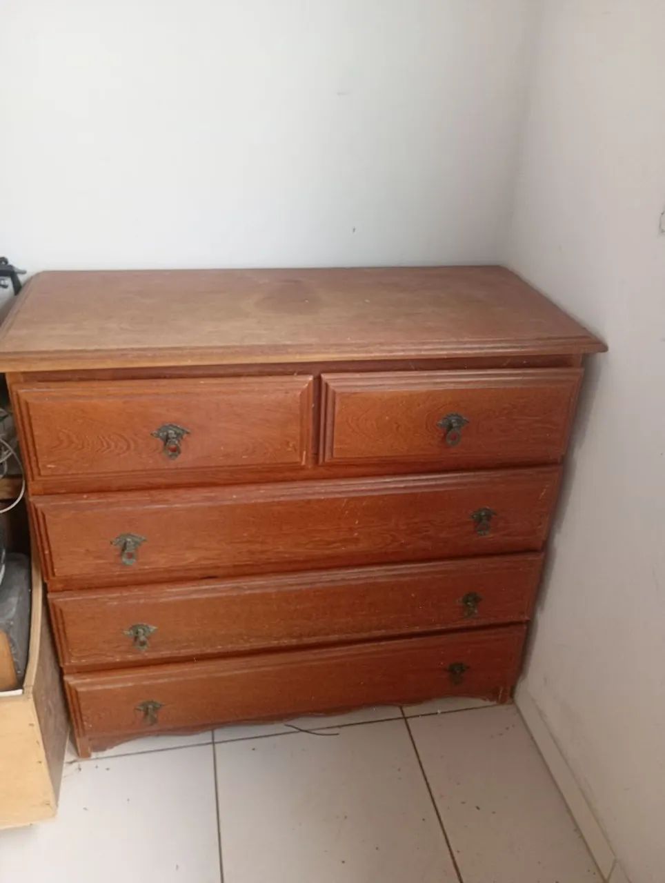 Vende-se cômoda 