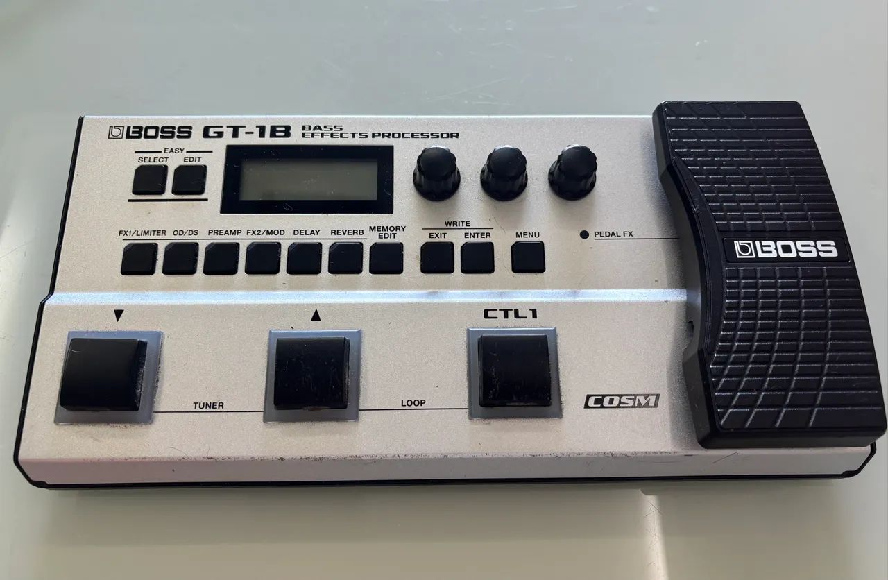 Pedaleira Boss GT-1B