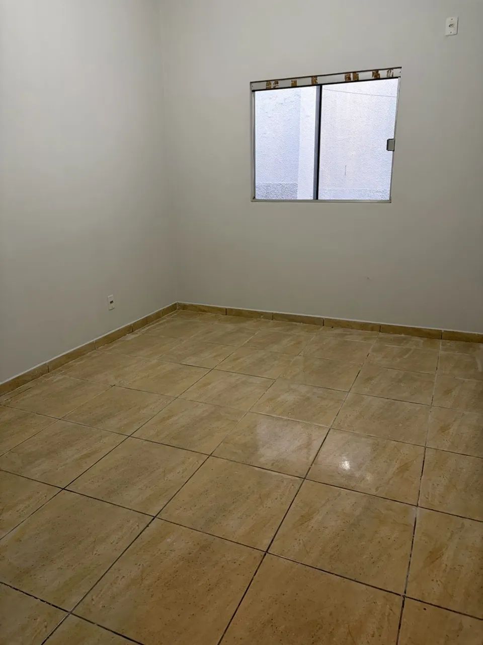 Alugo casa 1.400,00 - Foto 2