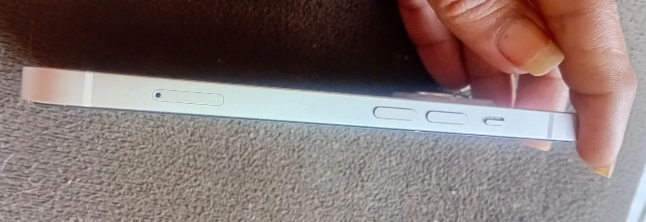 IPhone 13 2500