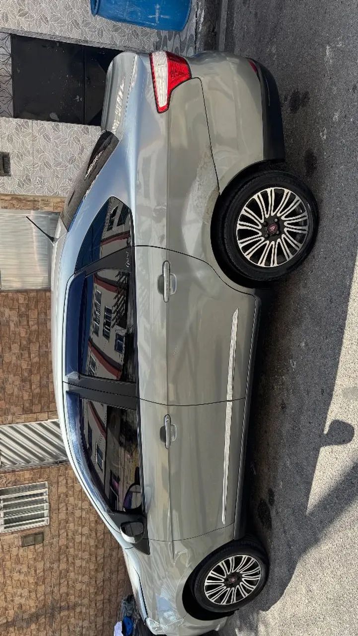 Fiat Grand Siena ESSENCE 1.6 FLEX 16V 2013