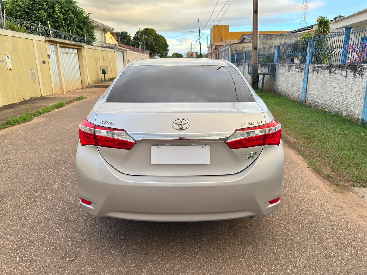 Toyota Corolla XEI 2.0 Flex 16V Aut. 2015 - Foto 2