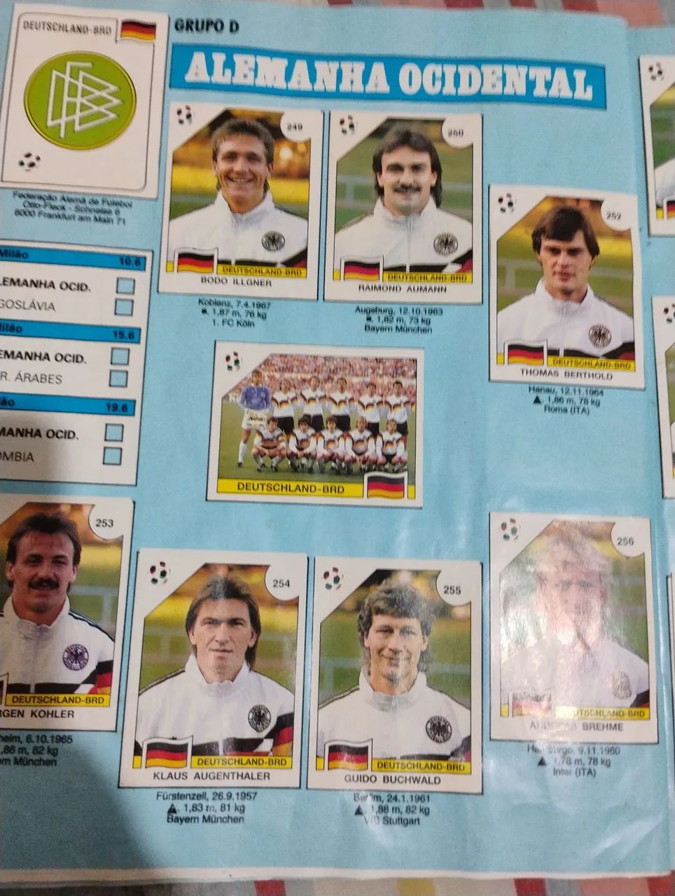 VENDO ALBUM DA COPA DE 1990 COMPLETO - Foto 3