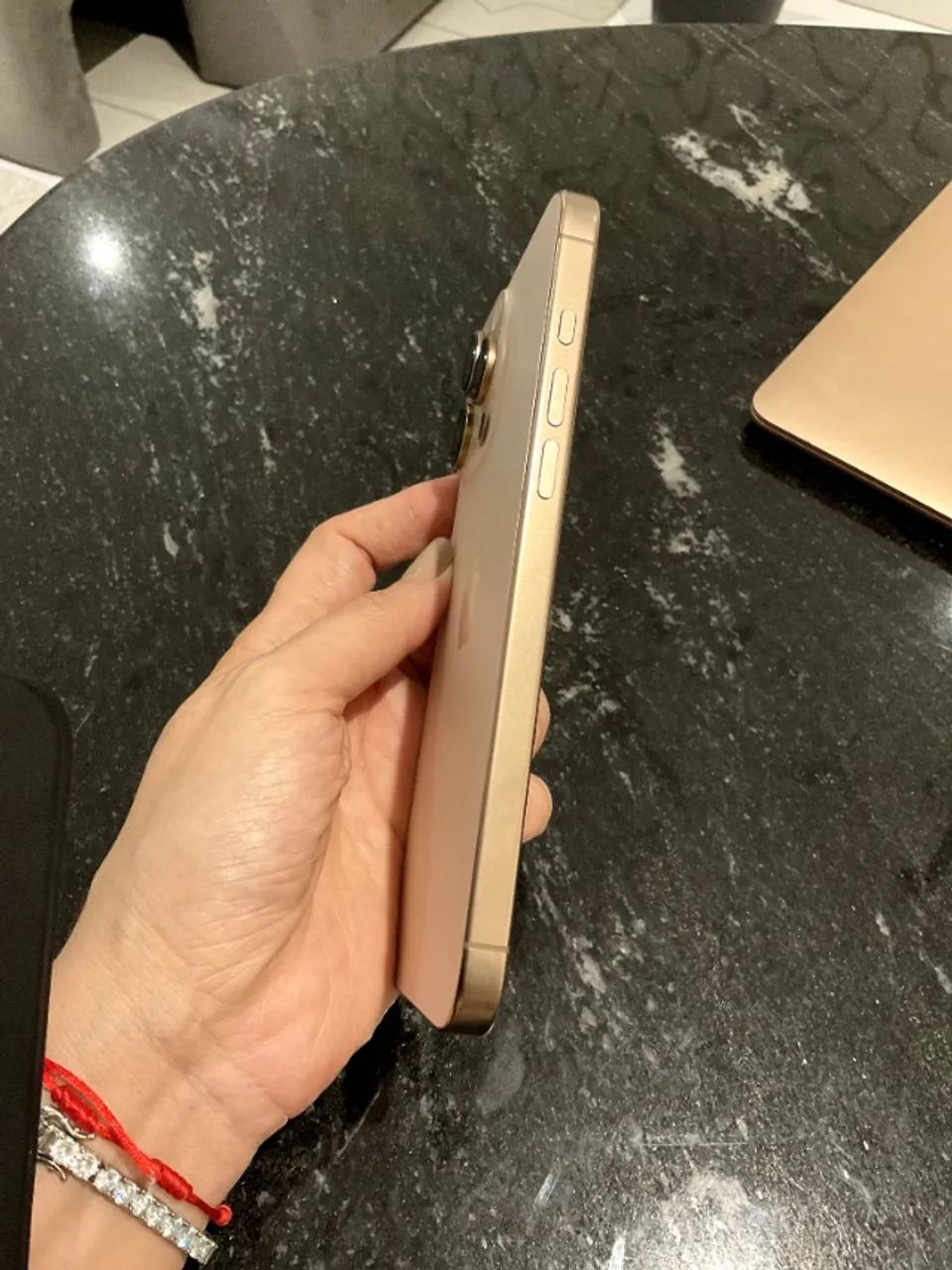 Iphone 16 pro max dourado 256G  -  Sem detalhes, extra. - Foto 5