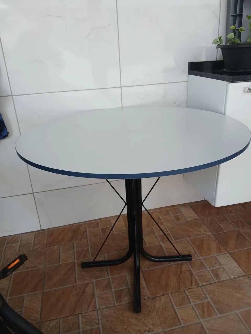 Mesa nova redonda 85x85
