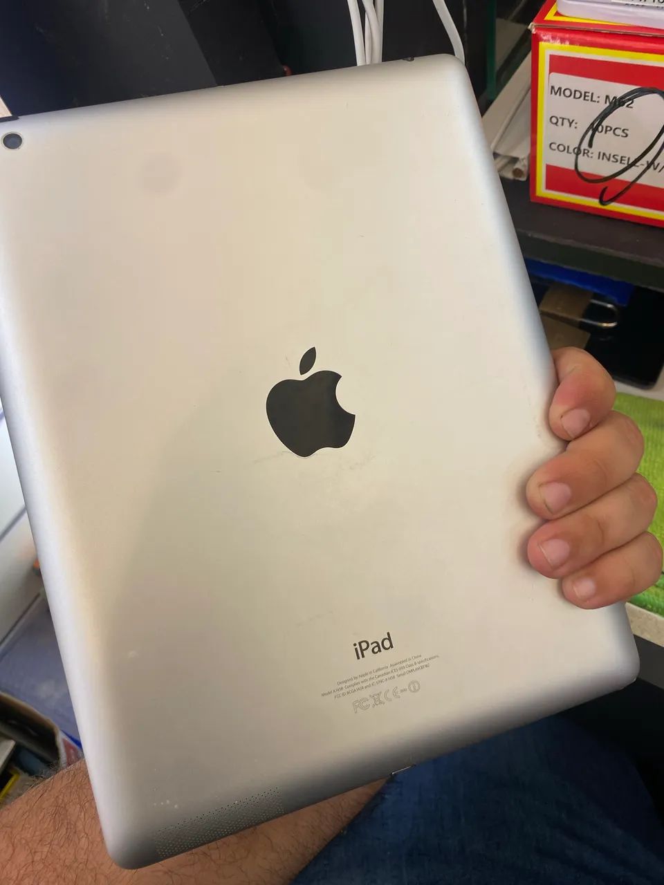 VENDE-SE IPAD 4 32gb 