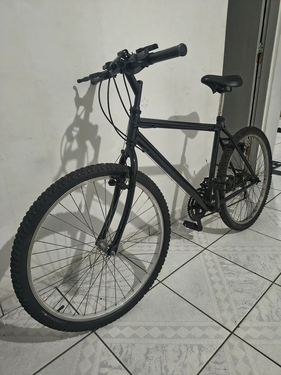 Bicicleta aro 26 preta  - Foto 2