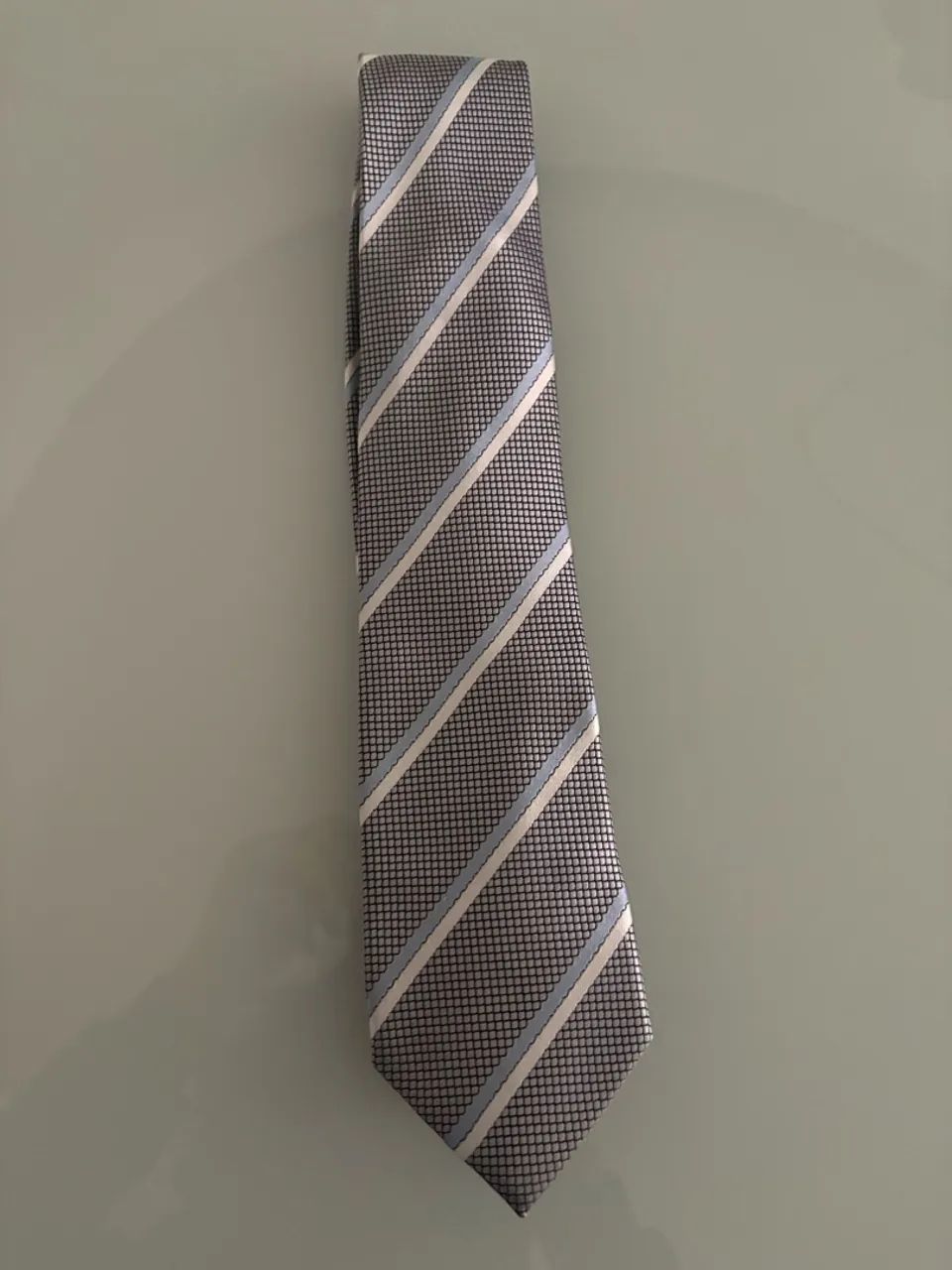 Gravata Brooksfield  cinza 100 % seda 