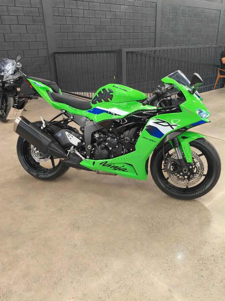 Ninja ZX6 R - Foto 3