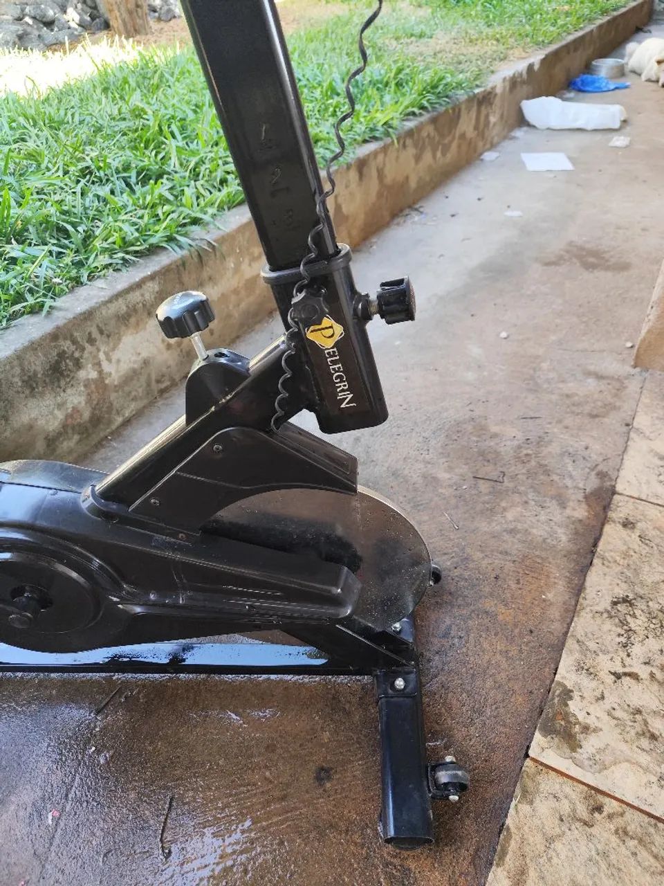 Bicicleta Ergométrica Pelegrin  - Foto 4