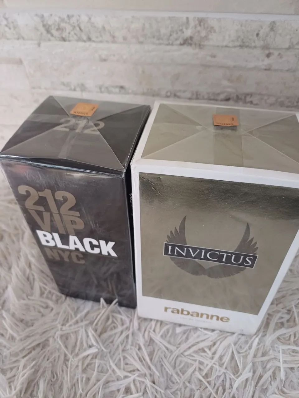 Invictus ou 212 vip black 200ml - Foto 2