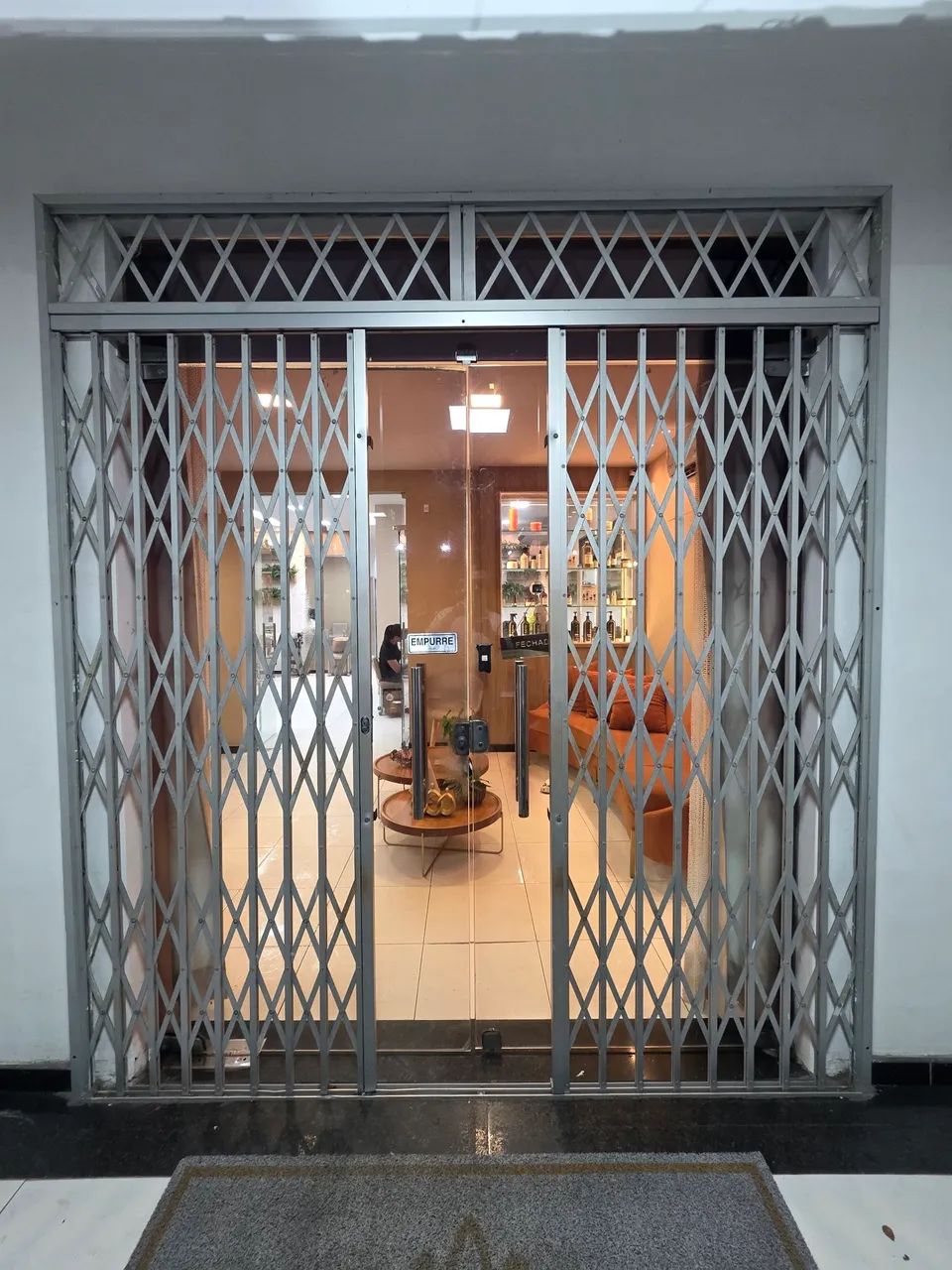 Porta de Vidro 2m x 2.5m e Grade de correr 2.3 x 2.5