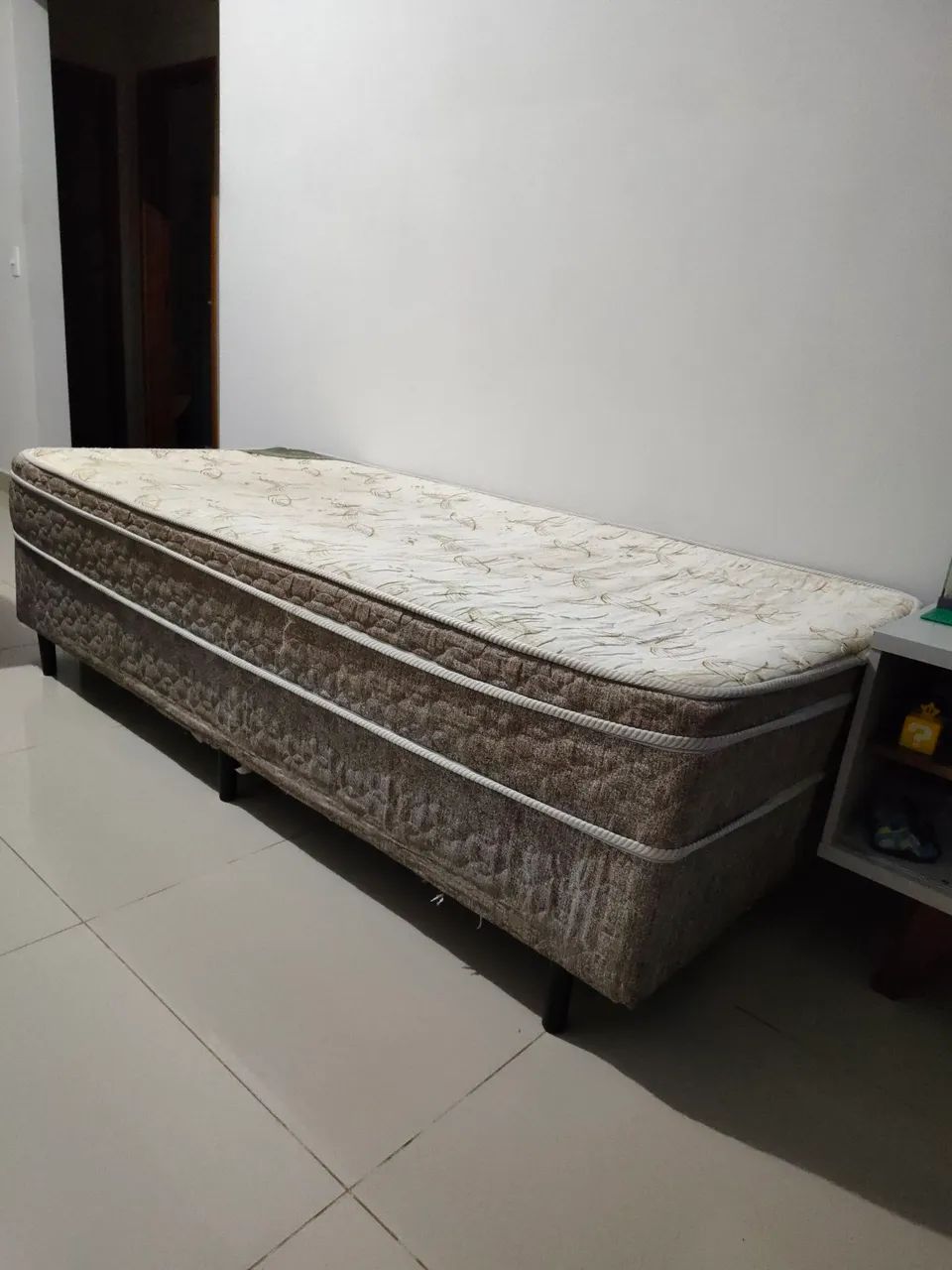 Cama de solteiro 