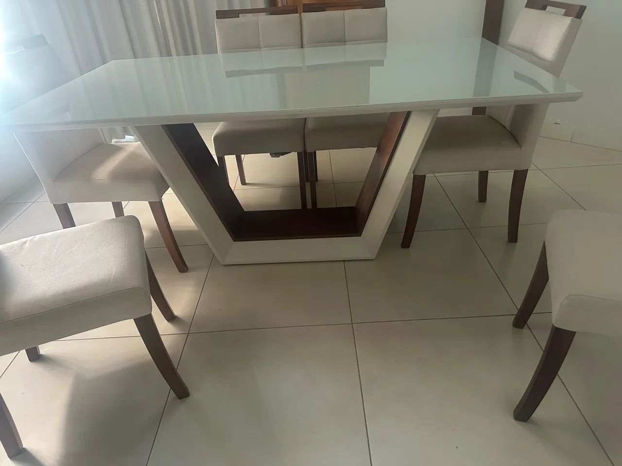 Conjunto jantar mesa cadeiras e aparador - Foto 4