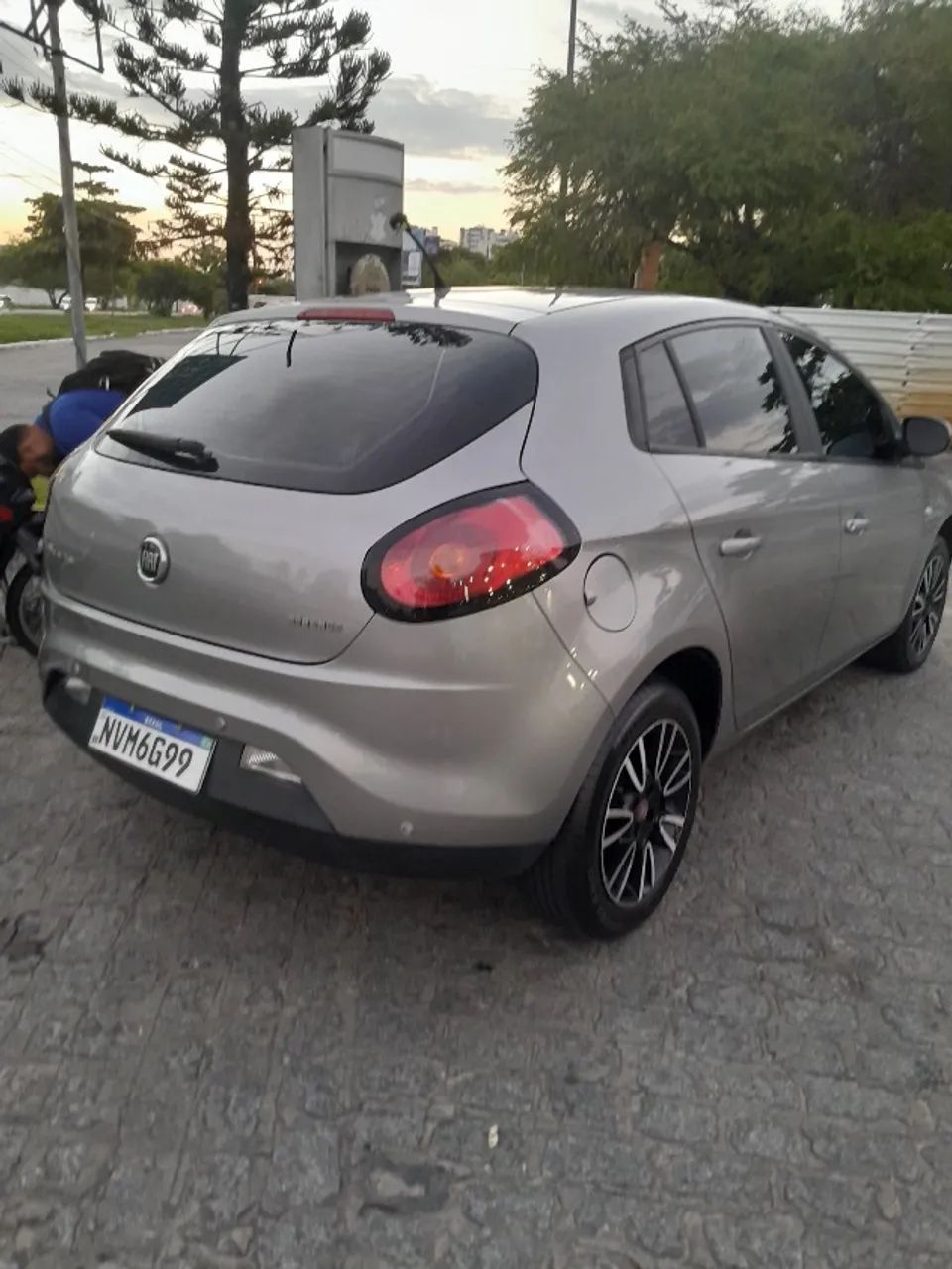 Fiat Bravo Essence Dualogic 1.8 Flex 16V 5P 2011 - Foto 2