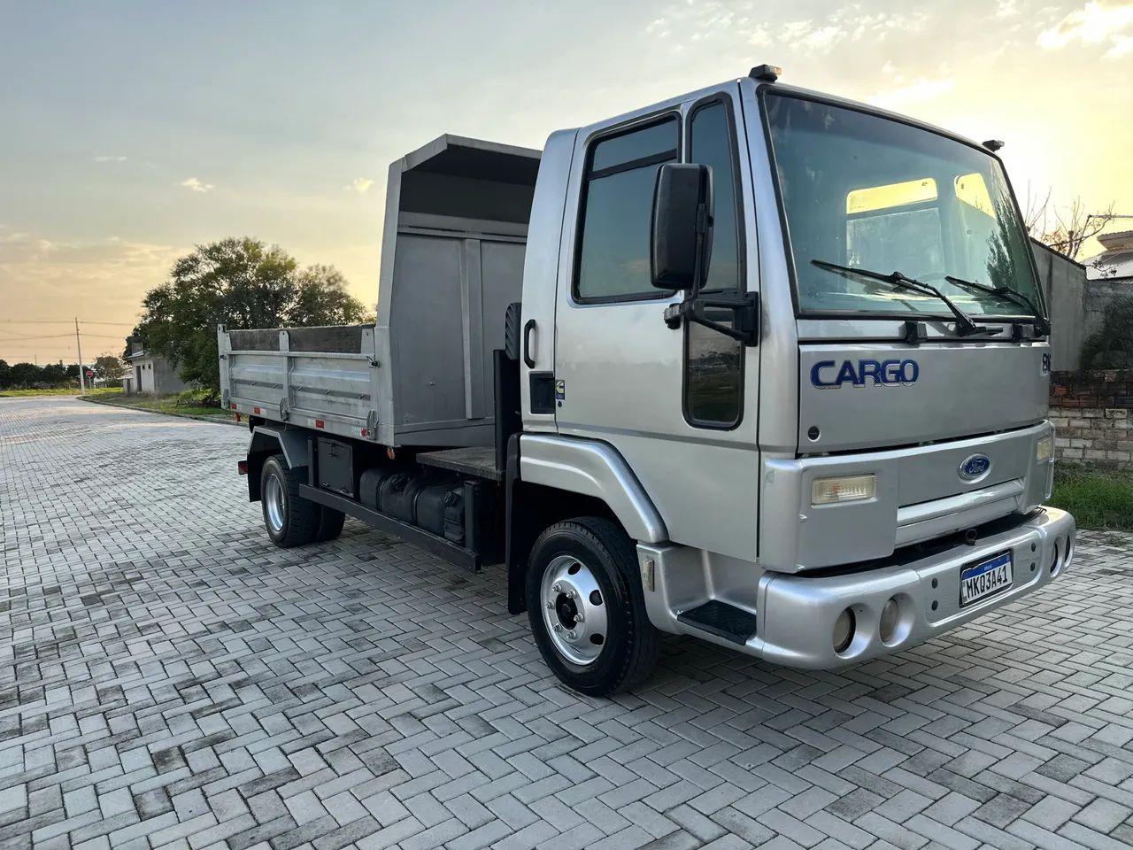 Ford cargo 816 caçamba 