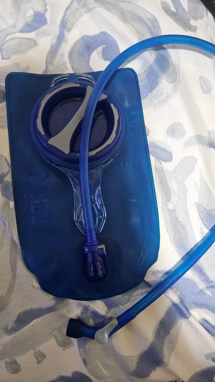 Mochila de hidratação Camelbek (com reservatório 1,5L) - Foto 5