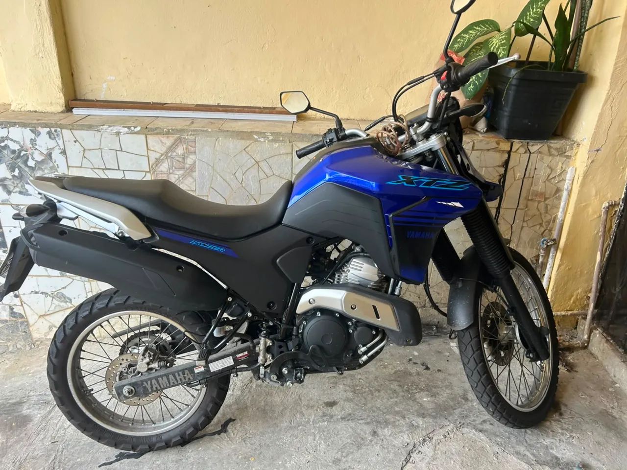 XTZ Lander  - Foto 2