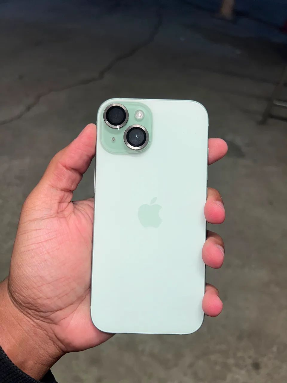 iPhone 15  - Foto 2