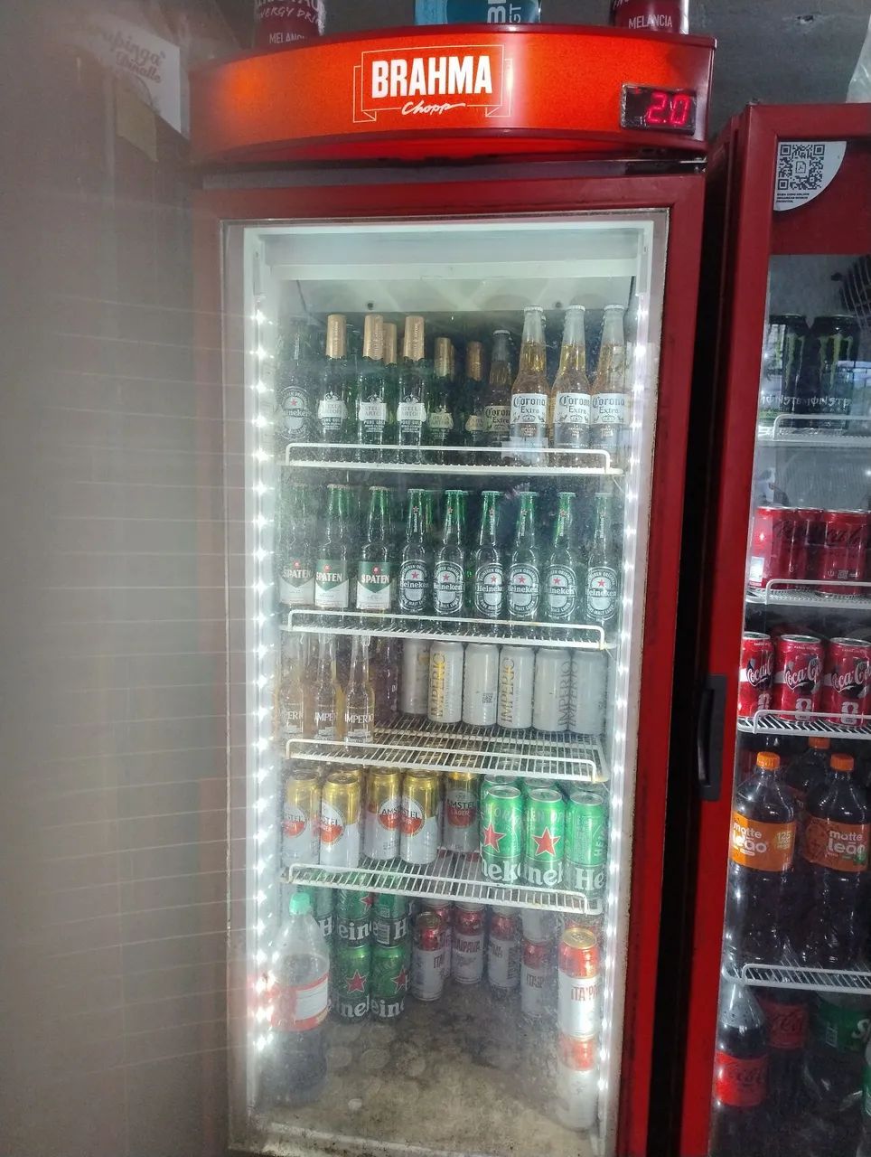 Cervejeira espositor
