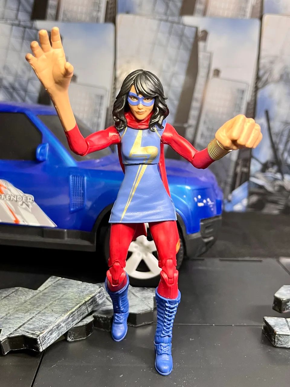 Marvel Legends Miss Marvel - Foto 3
