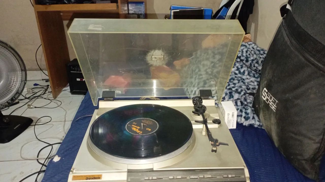 Vendo toca Discos Gradiente B25 - Foto 3
