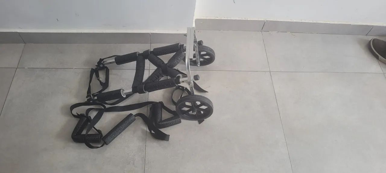 Cadeira de rodas para cachorro  - Foto 2