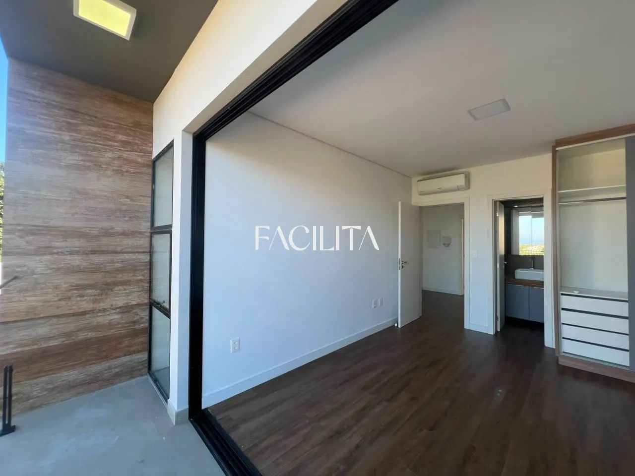 Casa com 2 suítes no bairro Rio Tavares, Florianópolis - Foto 2