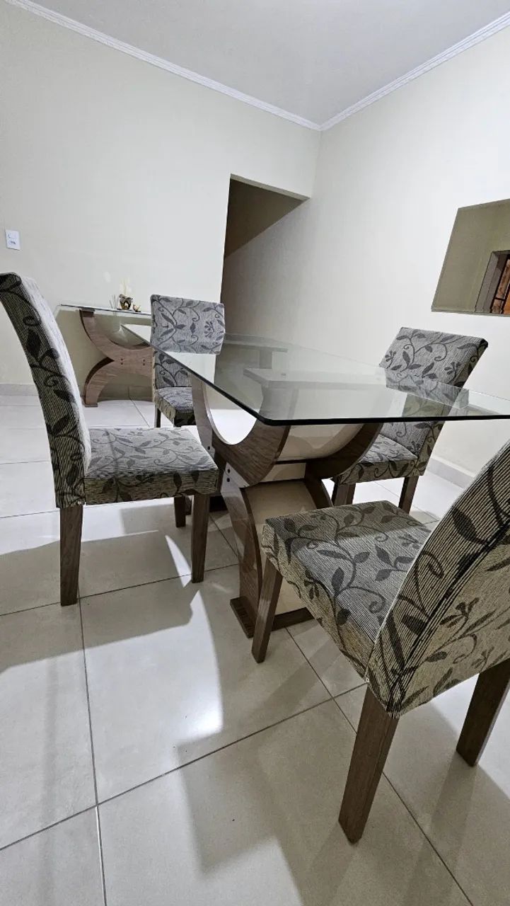 Mesa de Jantar 1,60m + Aparador MDF