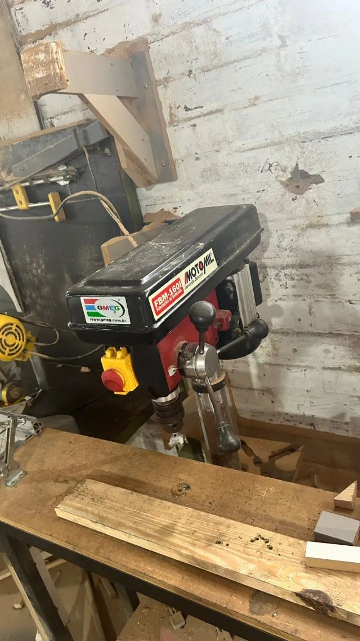 Furadeira De Bancada Motomil Fbm-160i Elétrica Vermelha - Foto 3