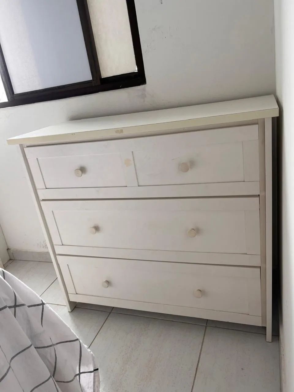 Cômoda usada com 3 gavetas - Foto 2