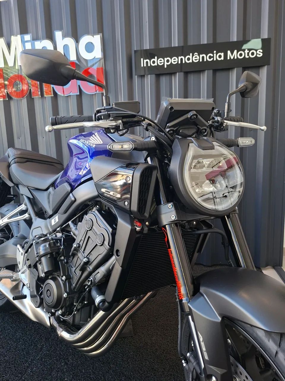 CB 650R E-CLUTCH 2027