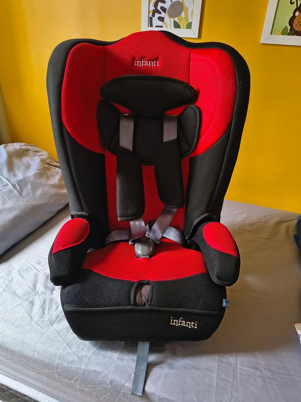 Cadeirinha infantil para veículo