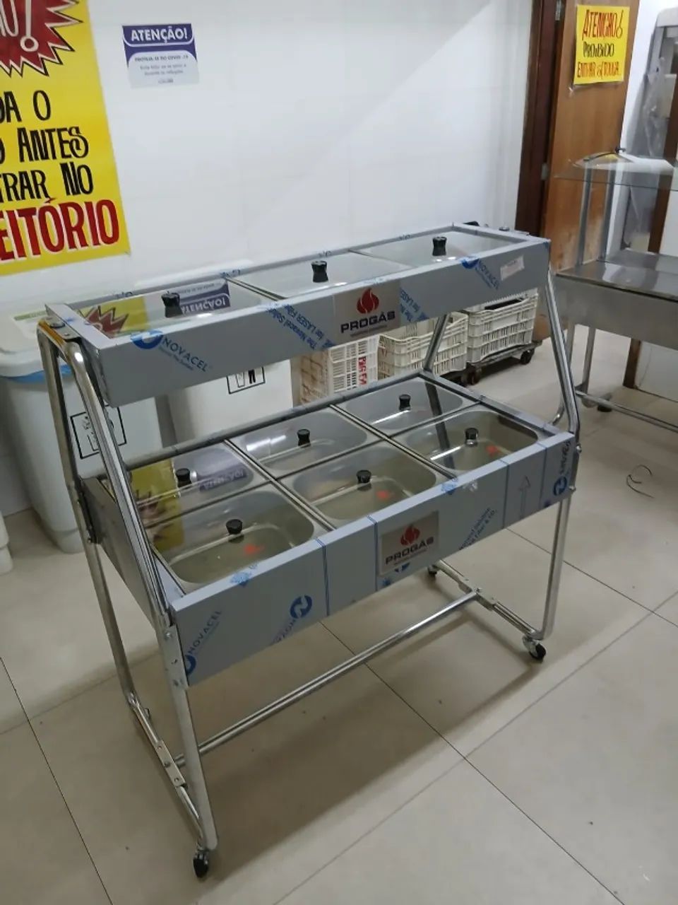 BUFFET 6 CUBAS QUENTES E 3 NEUTRAS