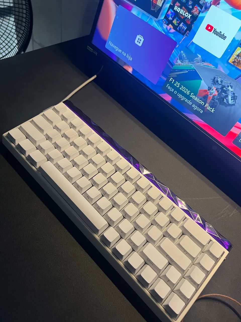 TECLADO AULA HERO 68 HE - Foto 2