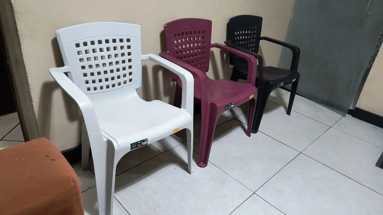 Cadeiras reforcada várias cores( UNIDADE) - Foto 5
