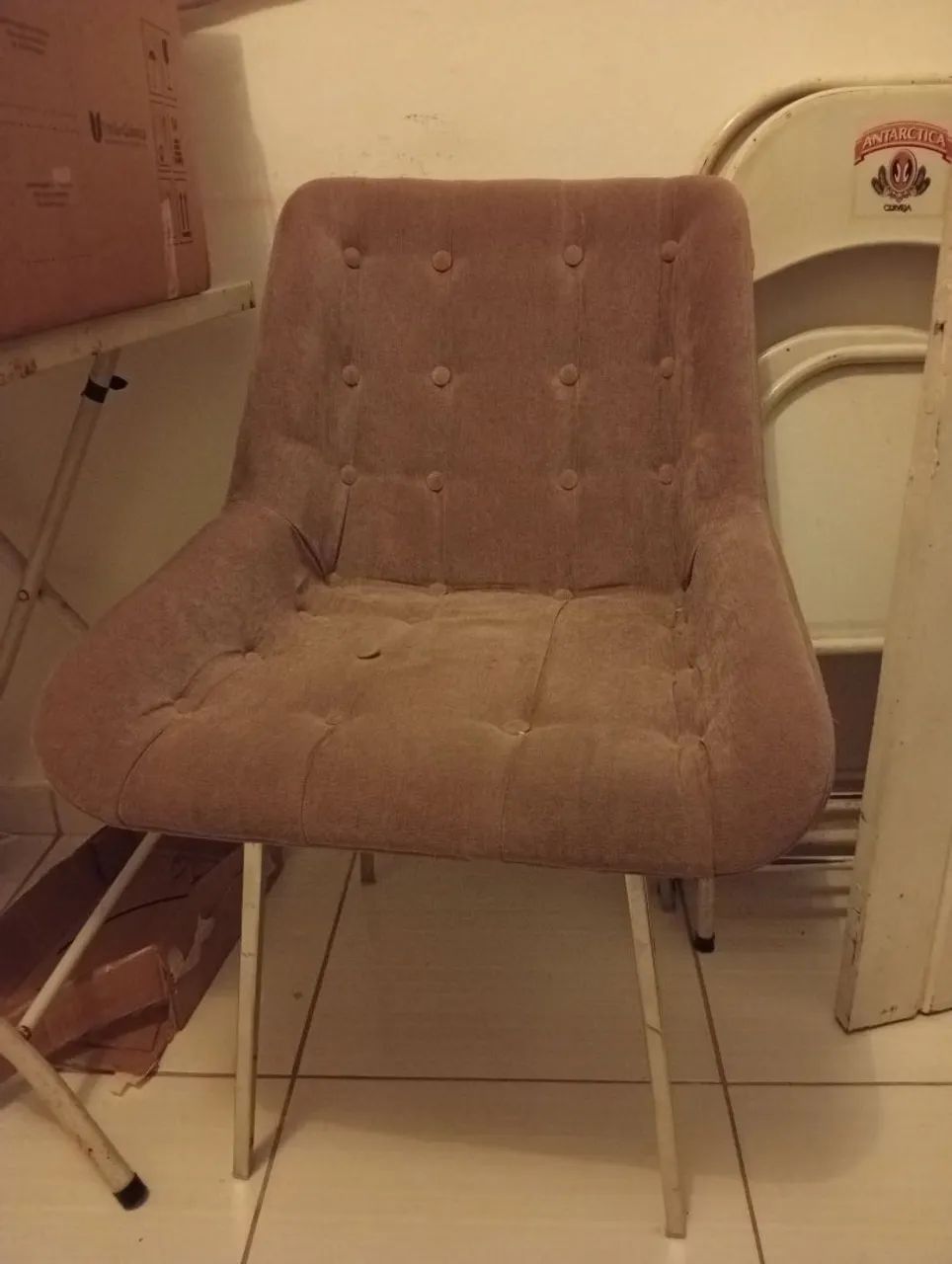 VENDE-SE DUAS POLTRONAS
