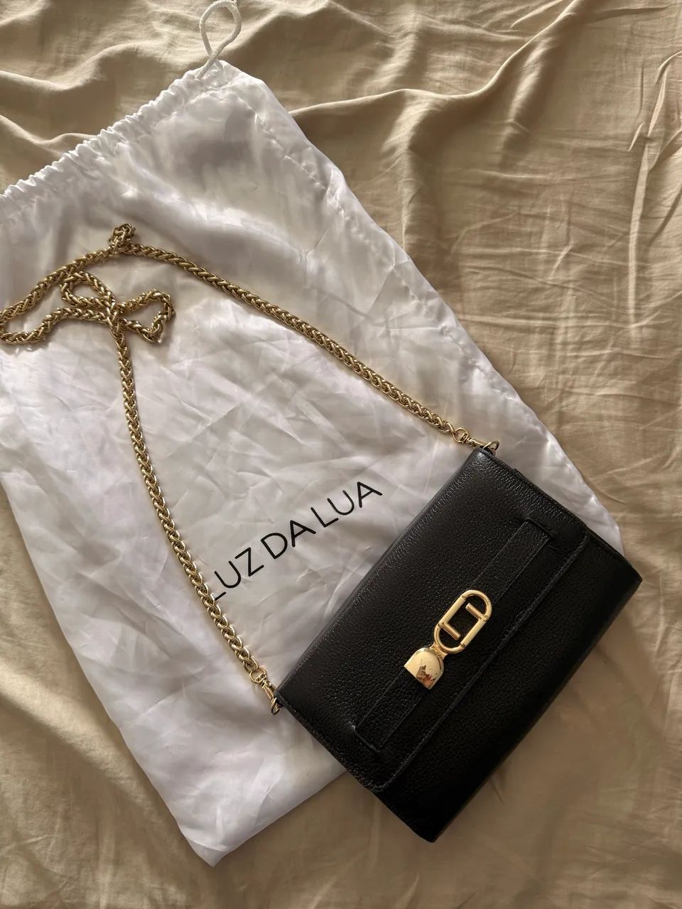 Bolsa luz da lua original praticamente nova - Foto 5