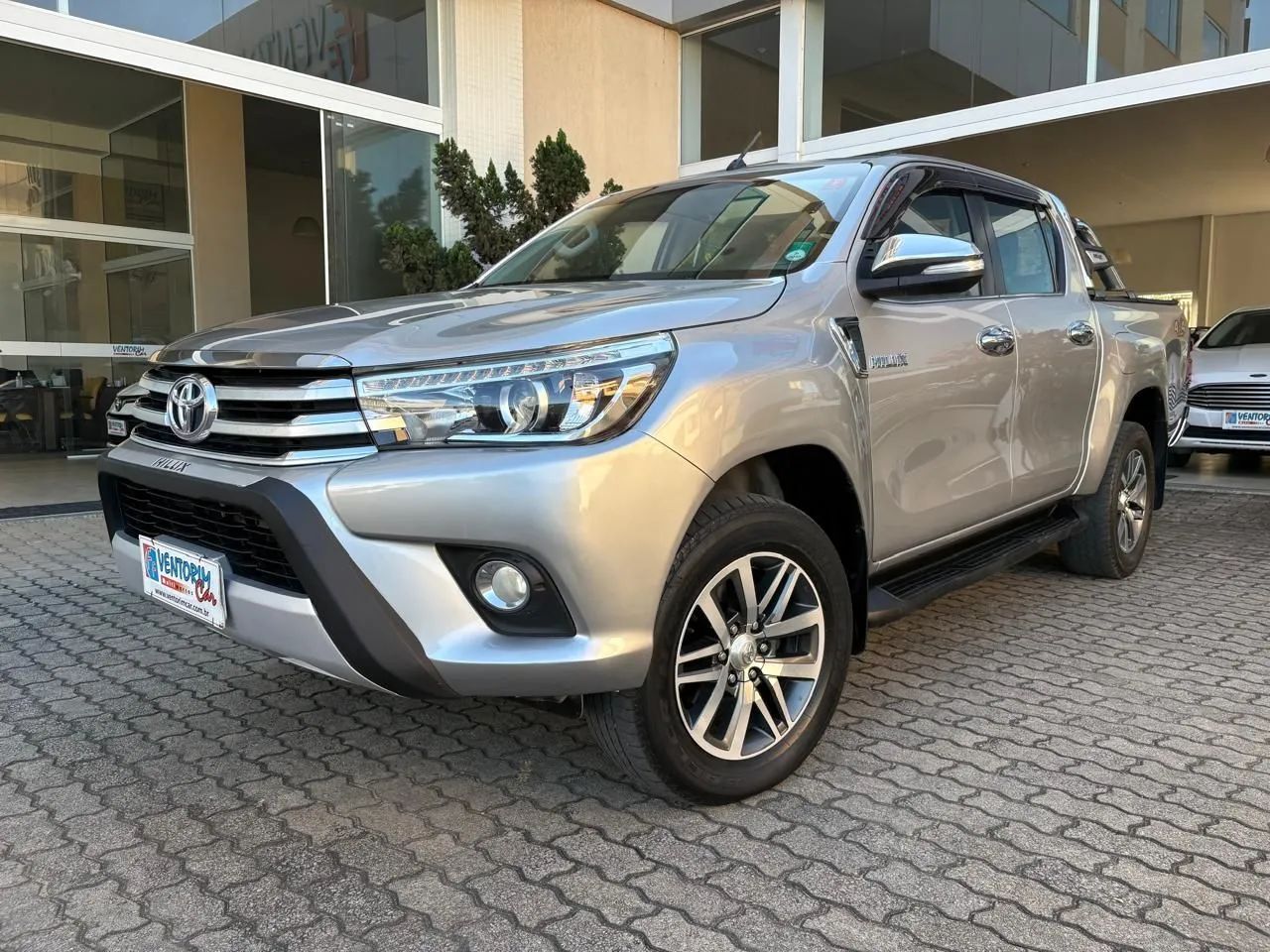 Toyota Hilux Hilux CD SRX 4x4 2.8 TDI 16V Diesel Aut. 2016